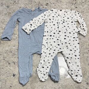 Larkspur Bamboo Boutique Baby Star Print and Solid Blue Footies